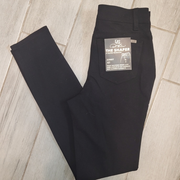 Shaper Skinny Black Jeans - Picture 2 of 5